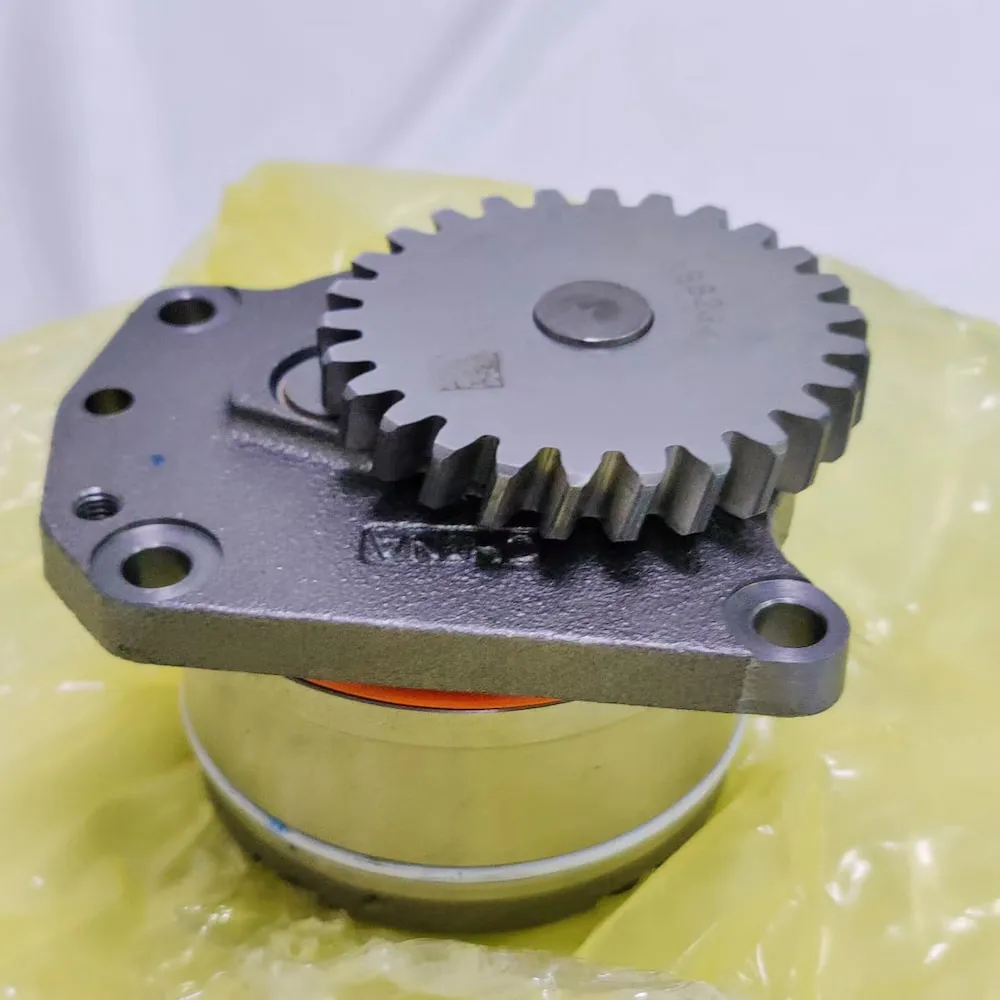 Spare part 4003950 Lubricating oil pump (Cummins)