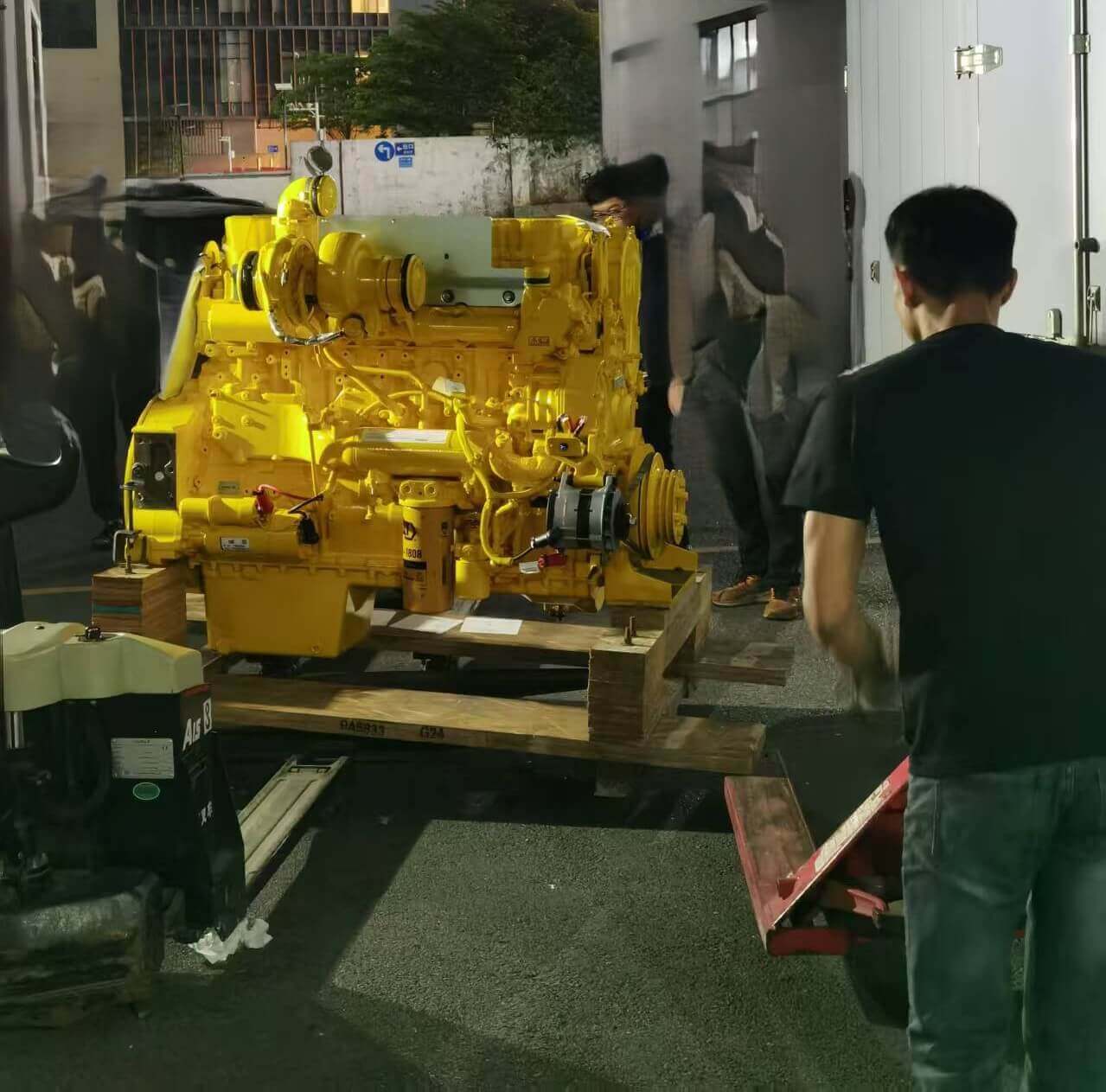 CAT C15 engine shipping