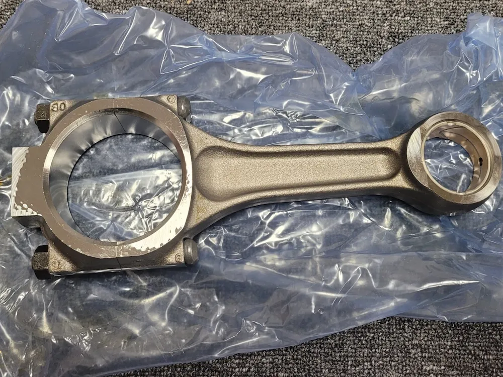 Genuine Cummins ISL ISC 8.3 6CT Engine Connecting Rod 5266243