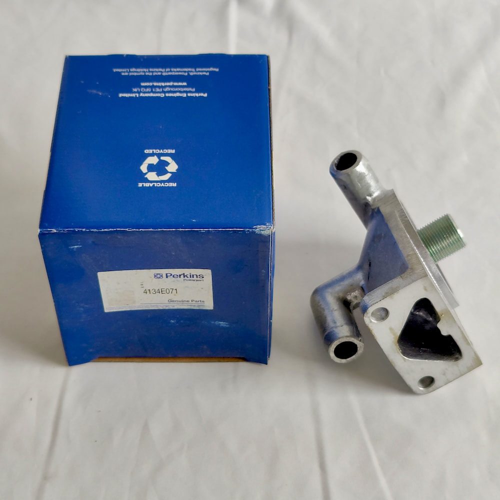 Perkins engine oil filter head